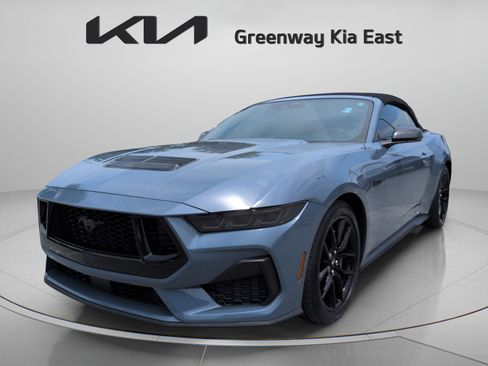 Used 2025 Ford Mustang GT Premium RWD image 10