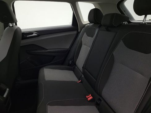Used 2024 Volkswagen Taos S FWD image 18