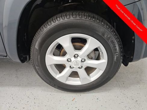 Used 2012 Toyota RAV4 Limited w/ Navigation Value Pkg AWD/4WD image 8