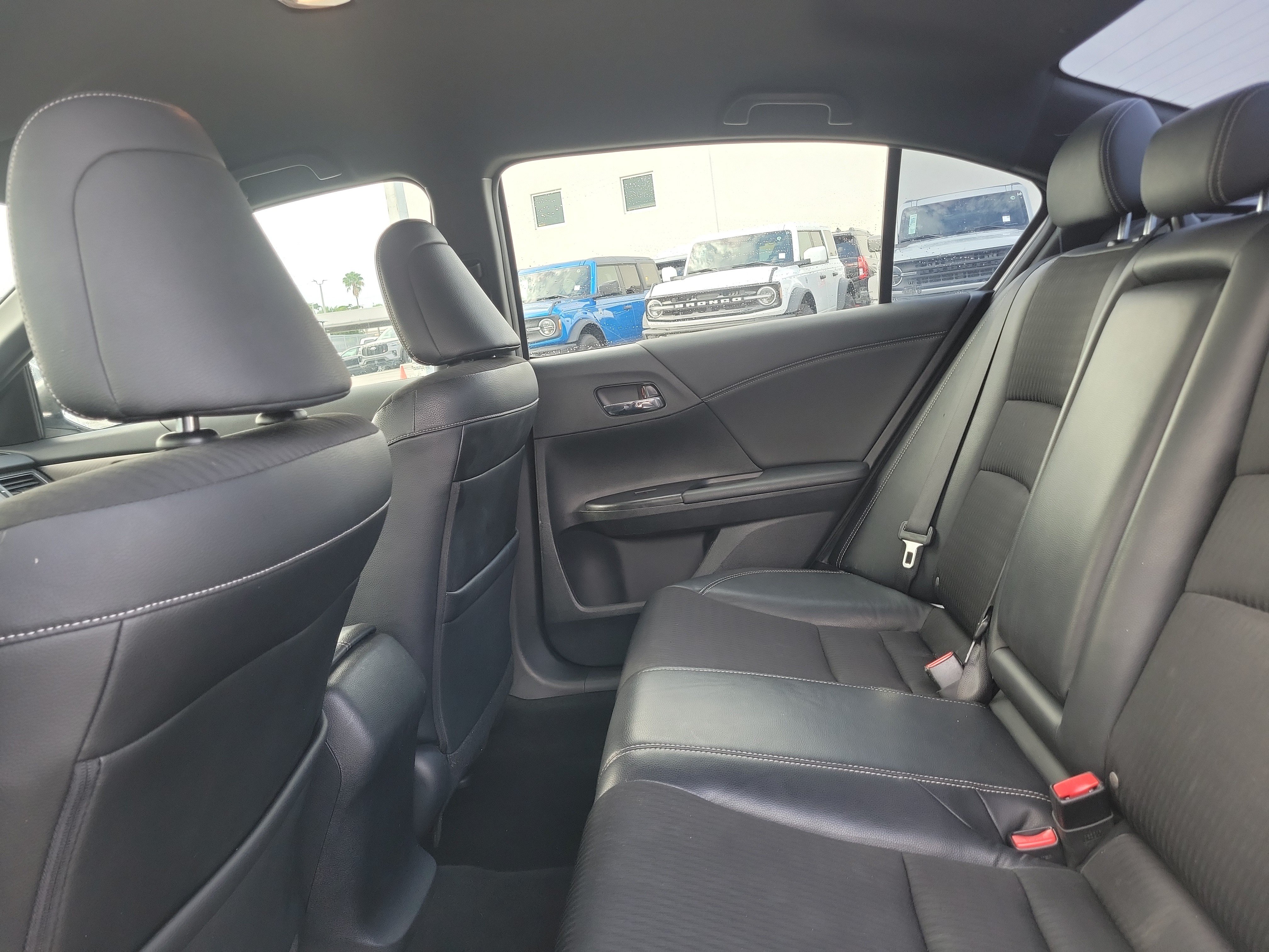 Used 2017 Honda Accord Sport image 15