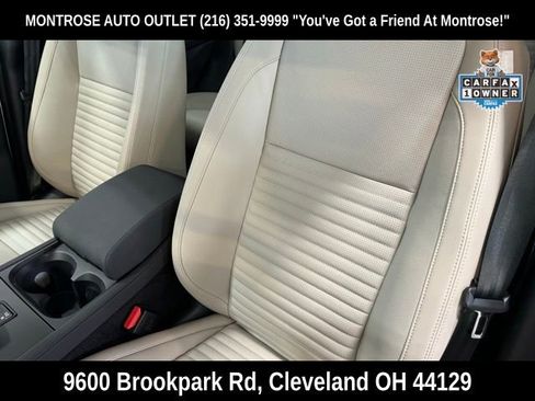 Used 2024 Land Rover Discovery Sport S image 21