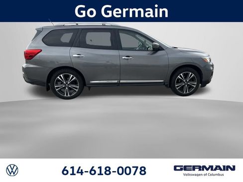 Used 2018 Nissan Pathfinder Platinum w/ Cargo Package AWD/4WD image 10