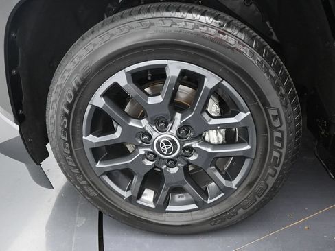 Used 2024 Toyota Sequoia Platinum AWD/4WD image 46