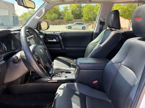 Used 2019 Toyota 4Runner TRD Off-Road Premium image 11