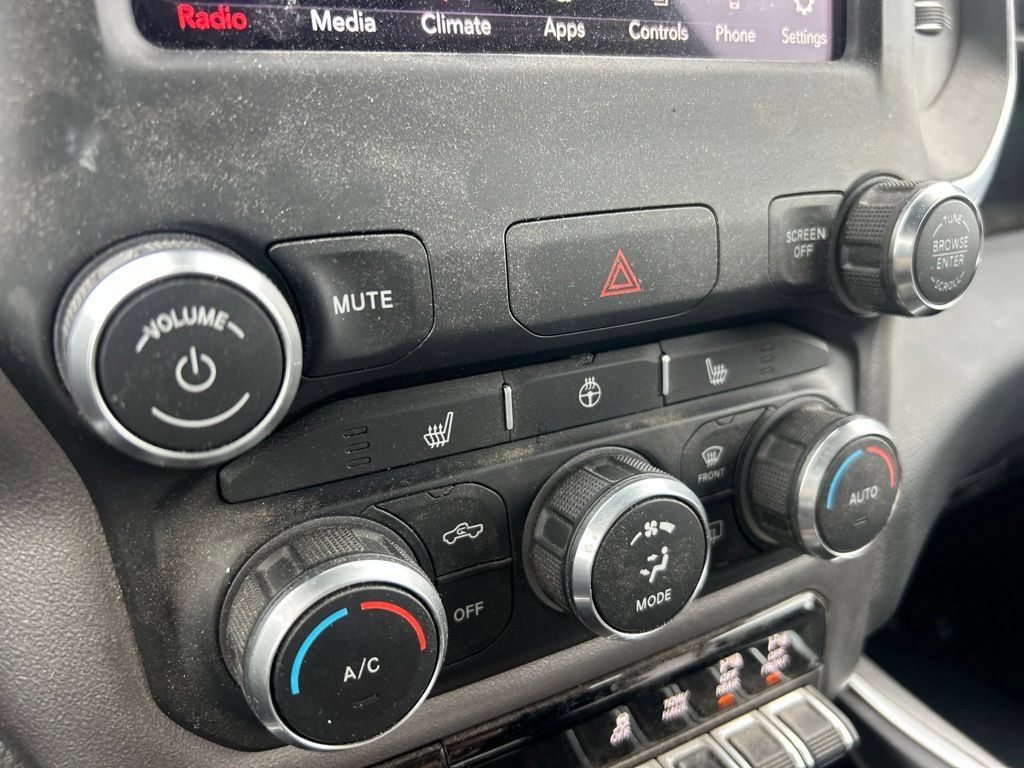 Used 2019 RAM 1500 Big Horn AWD/4WD image 14
