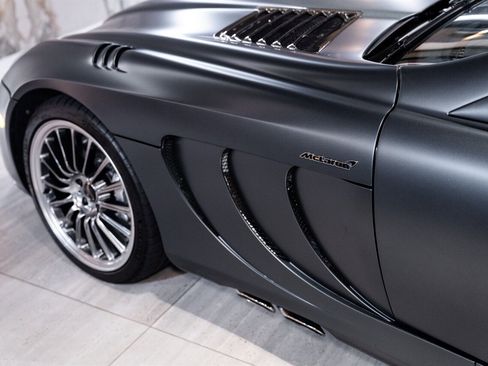 Used 2005 Mercedes-Benz SLR image 45