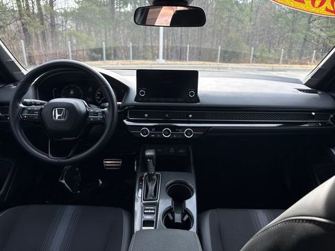 Used 2024 Honda Civic Sport image 29