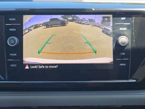 Used 2024 Volkswagen Taos SE FWD image 20