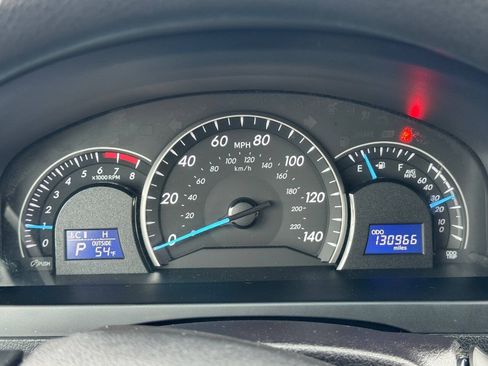 Used 2015 Toyota Camry LE FWD image 19
