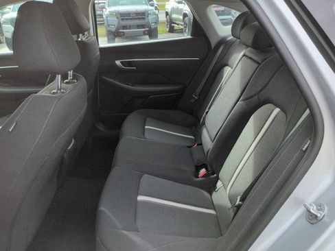 Used 2025 Hyundai Sonata SEL FWD image 12
