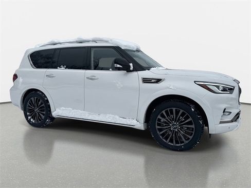 Used 2021 INFINITI QX80 Premium Select w/ All-Season Package image 8