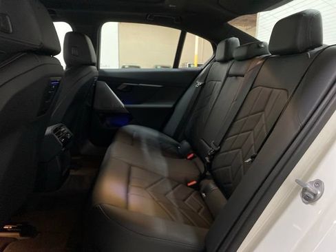 Used 2026 BMW 530i RWD image 21