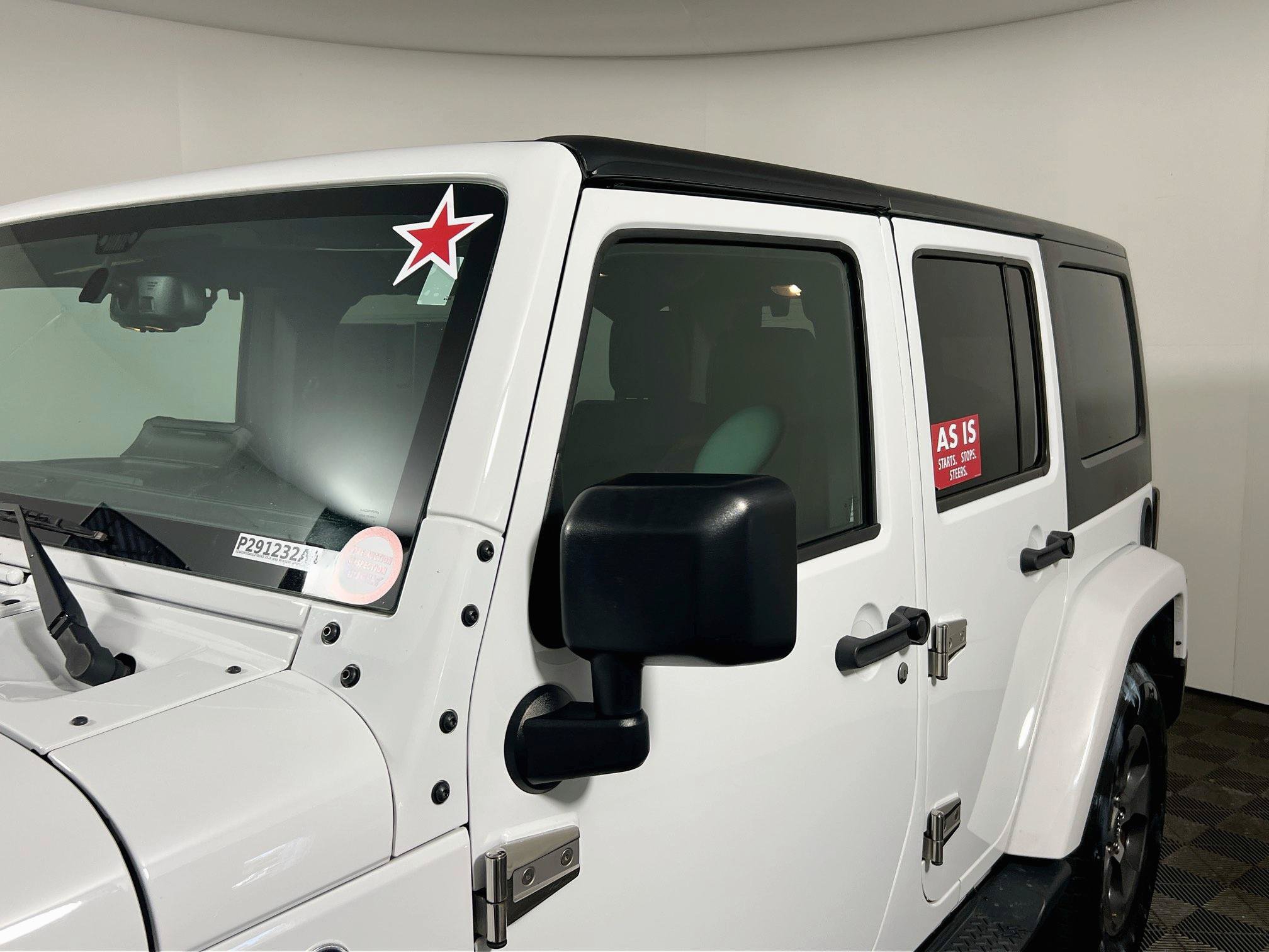 Used 2016 Jeep Wrangler Unlimited Sahara w/ Connectivity Group AWD/4WD image 12