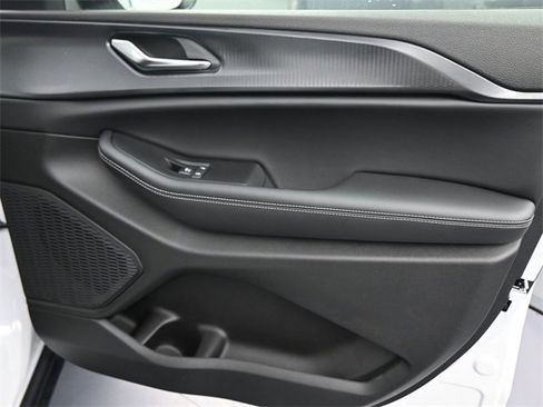 New 2025 Jeep Grand Cherokee Laredo X image 34