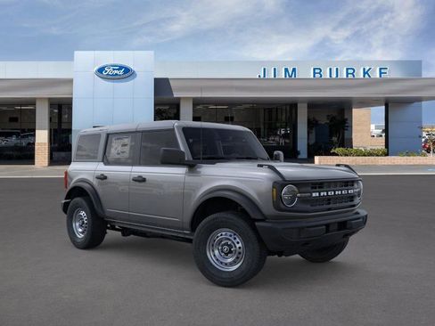New 2025 Ford Bronco Base image 7
