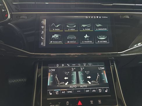 Used 2023 Audi Q7 3.0T Prestige AWD/4WD image 22