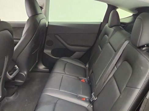 Used 2023 Tesla Model Y Long Range AWD/4WD image 24