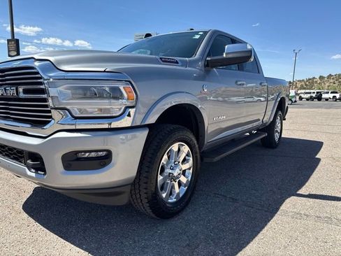 Used 2022 RAM 2500 Laramie AWD/4WD image 9