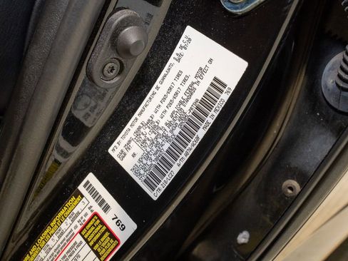 Certified 2020 Toyota Tacoma TRD Sport w/ TRD Premium Sport Package image 19