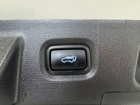 Used 2023 Hyundai Santa Fe Limited AWD/4WD image 40