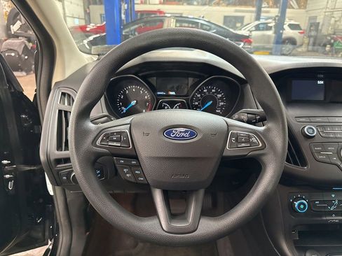 Used 2018 Ford Focus SE image 15