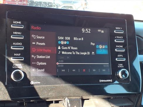 Used 2024 Toyota Camry SE image 19