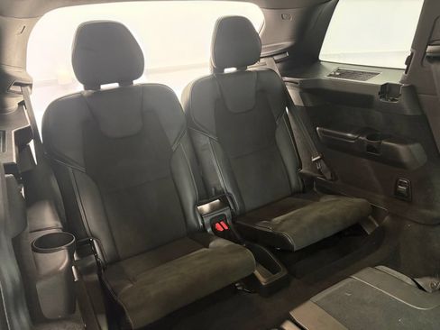 Used 2019 Volvo XC90 T6 R-Design w/ Advanced Package AWD/4WD image 16