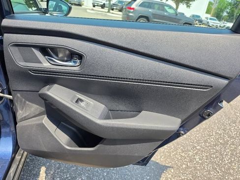 Used 2023 Honda Accord EX image 16