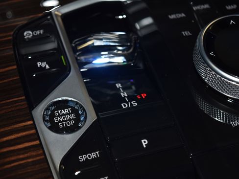 New 2026 BMW X7 M60i image 14