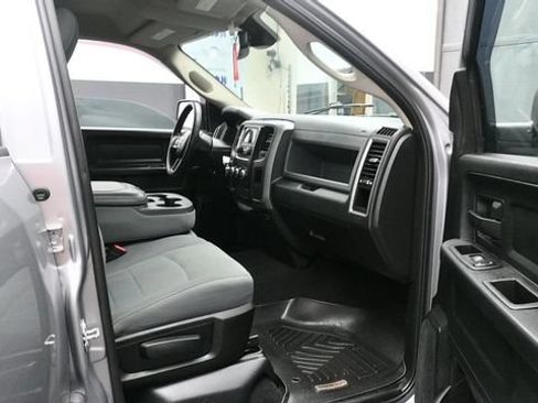 Used 2019 RAM 1500 Express AWD/4WD image 14