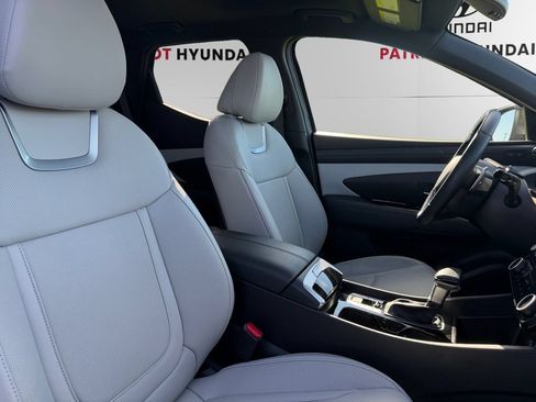 Certified 2025 Hyundai Santa Cruz Limited AWD/4WD image 13
