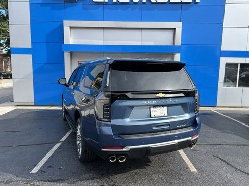 New 2025 Chevrolet Suburban Premier image 7