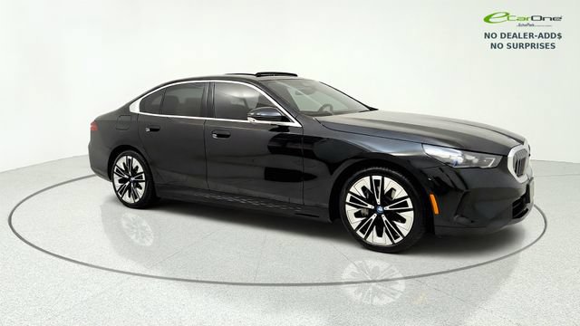 Used 2024 BMW i5 eDrive40i w/ M Sport Package RWD image 1