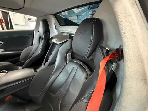 Used 2024 Chevrolet Corvette Stingray Premium Conv w/ 3LT image 36