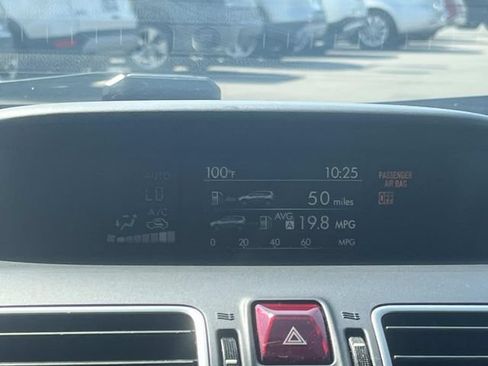 Used 2018 Subaru Forester 2.5i Premium AWD/4WD image 31
