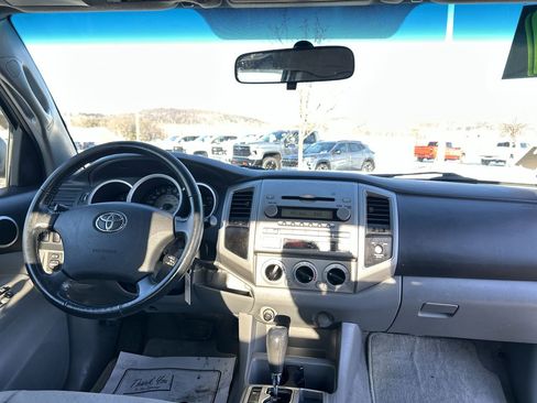 Used 2007 Toyota Tacoma PreRunner image 18