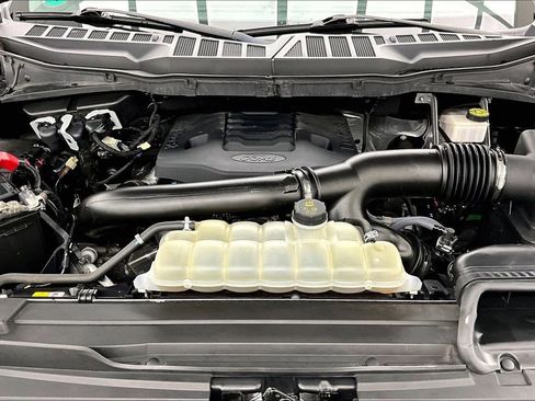 Used 2023 Ford F150 XLT AWD/4WD image 10