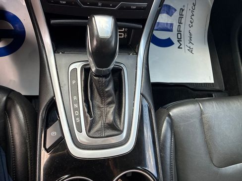 Used 2018 Ford Edge Titanium w/ Cold Weather Package FWD image 23