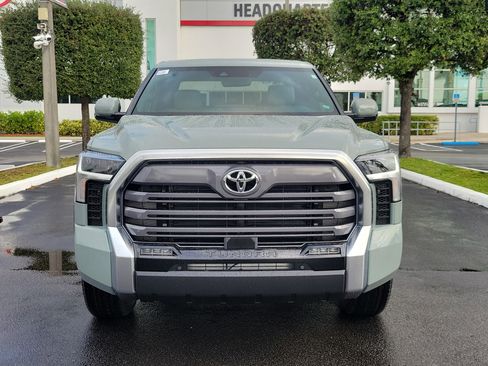 Used 2026 Toyota Tundra Limited AWD/4WD image 4