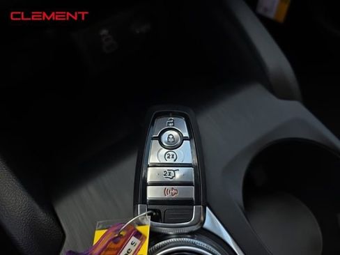 New 2025 Ford Escape ST-Line w/ Cold Weather Package image 19