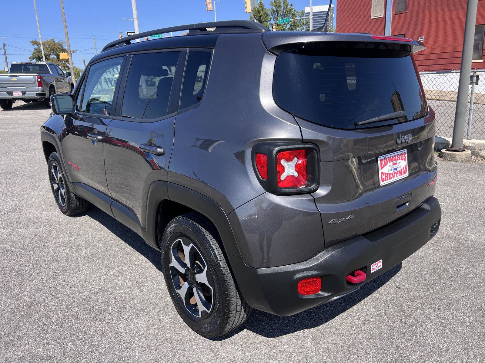 Used 2021 Jeep Renegade Trailhawk AWD/4WD image 5