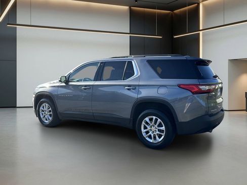 Used 2019 Chevrolet Traverse LT FWD image 3