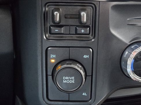 Used 2024 Ford F250 Lariat image 26