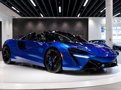 New 2026 McLaren Artura Spider RWD image 37