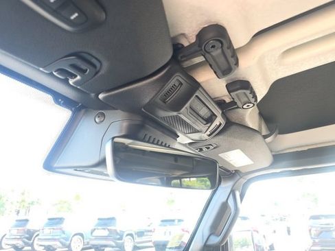 Used 2024 Jeep Wrangler High Altitude AWD/4WD image 26