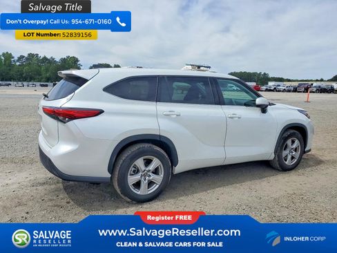 Used 2022 Toyota Highlander L FWD image 4