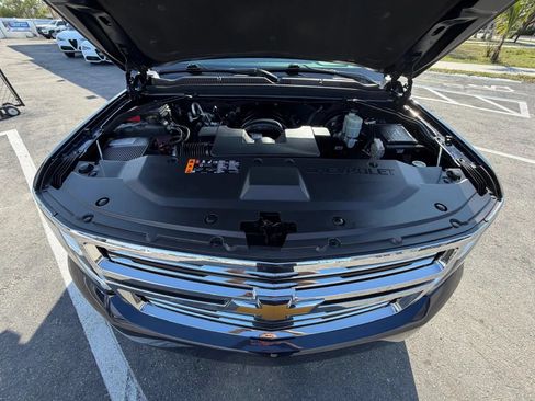 Used 2020 Chevrolet Suburban Premier RWD image 32