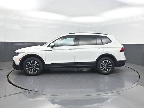 Used 2023 Volkswagen Tiguan S AWD/4WD image 2
