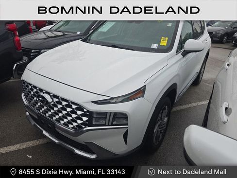 Used 2021 Hyundai Santa Fe SEL image 2