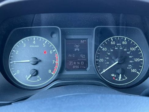 Used 2018 Nissan Titan S w/ S Utility Package image 19